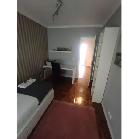 Large Contemporary With Three-bedroom *