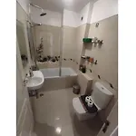 Large Contemporary With Three-bedroom * Lisboa